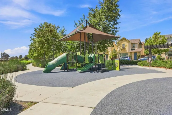 1790 Daffodil Ave.