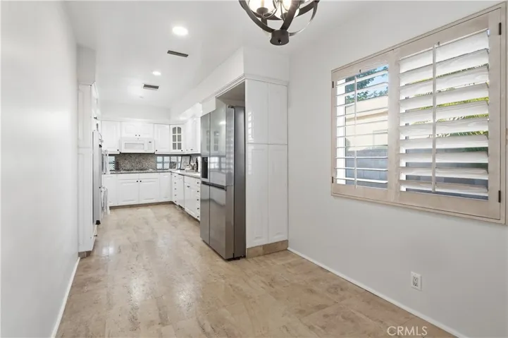 Kitchen & dinette area