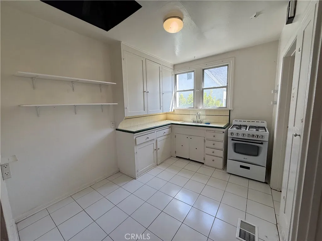 Unit 79 Kitchen