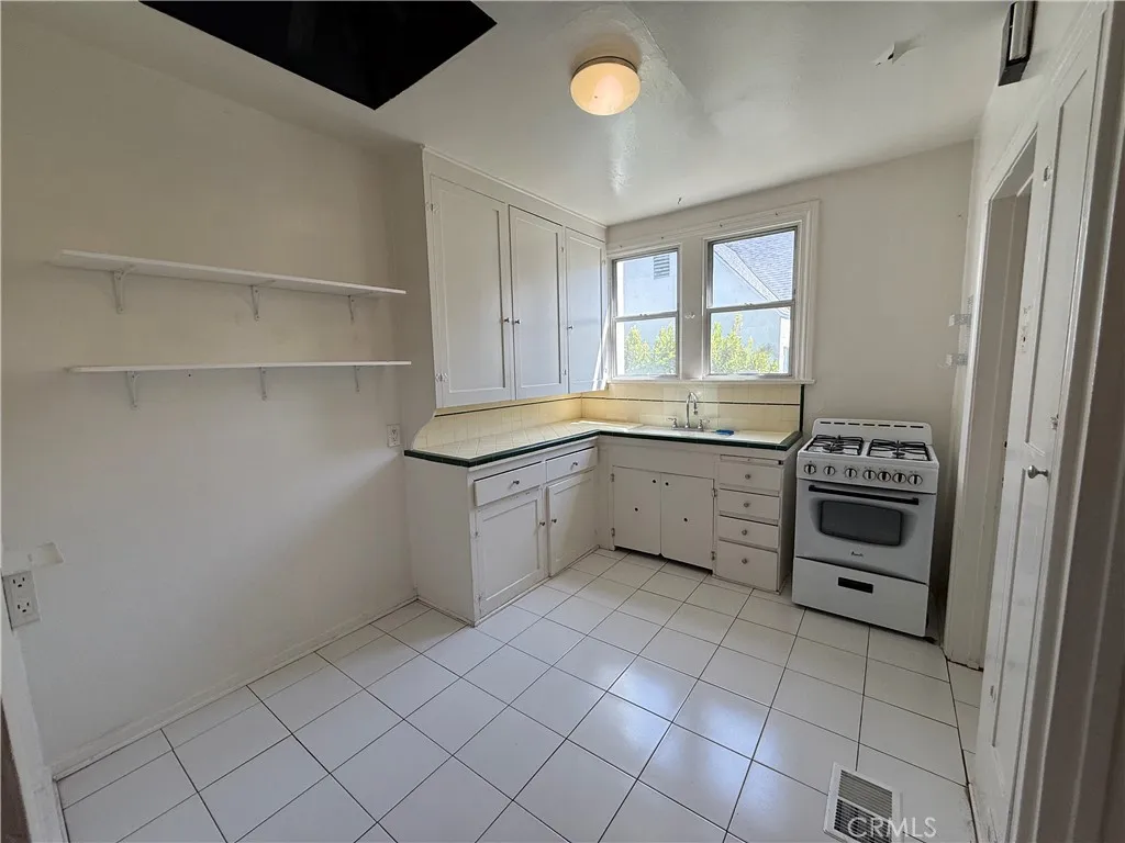 Unit 79 Kitchen