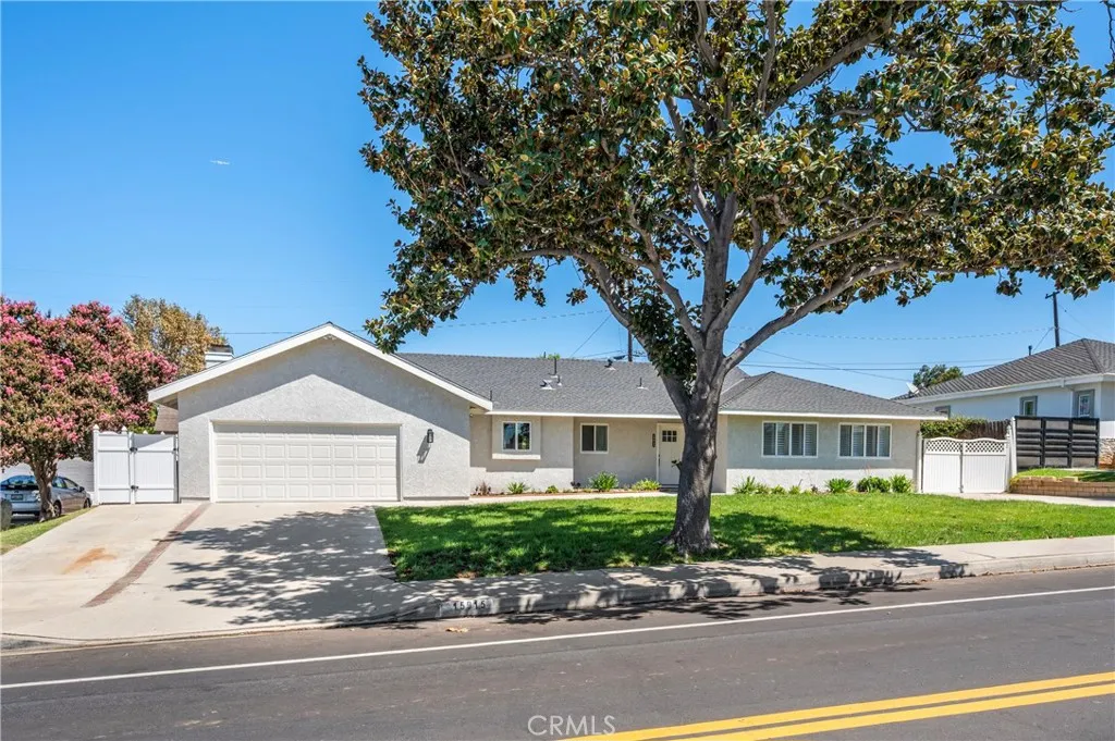 15915 Janine Dr