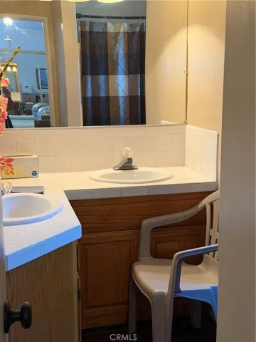 tiled counter -master bath