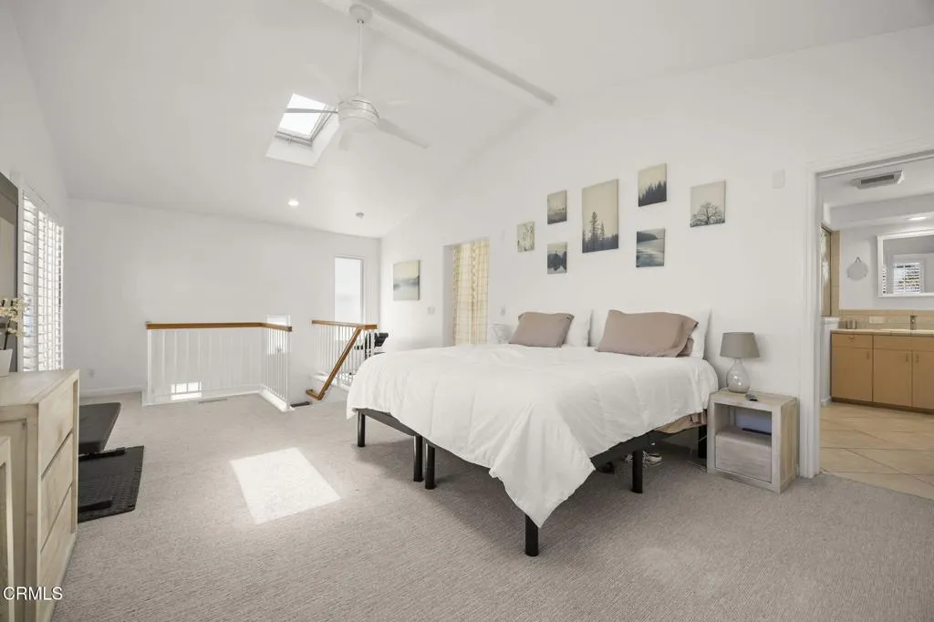 20-web-or-mls-Upmarketmedia_2125Pir-60