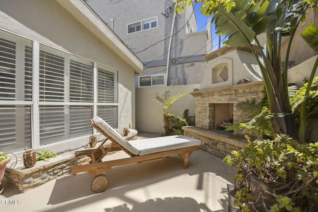 38-web-or-mls-Upmarketmedia_2125Pir-120