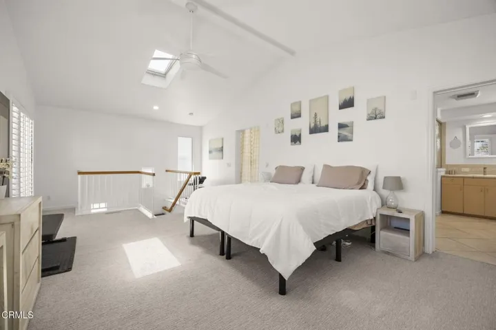 20-web-or-mls-Upmarketmedia_2125Pir-60