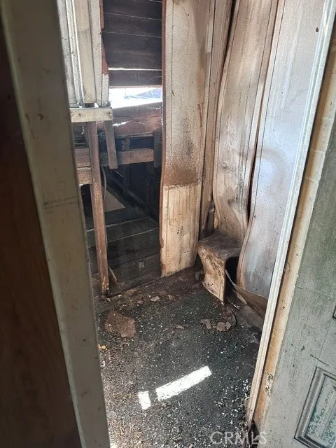 GARAGE APARTMENT