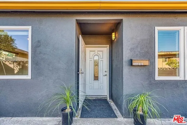 FRONT ENTRY