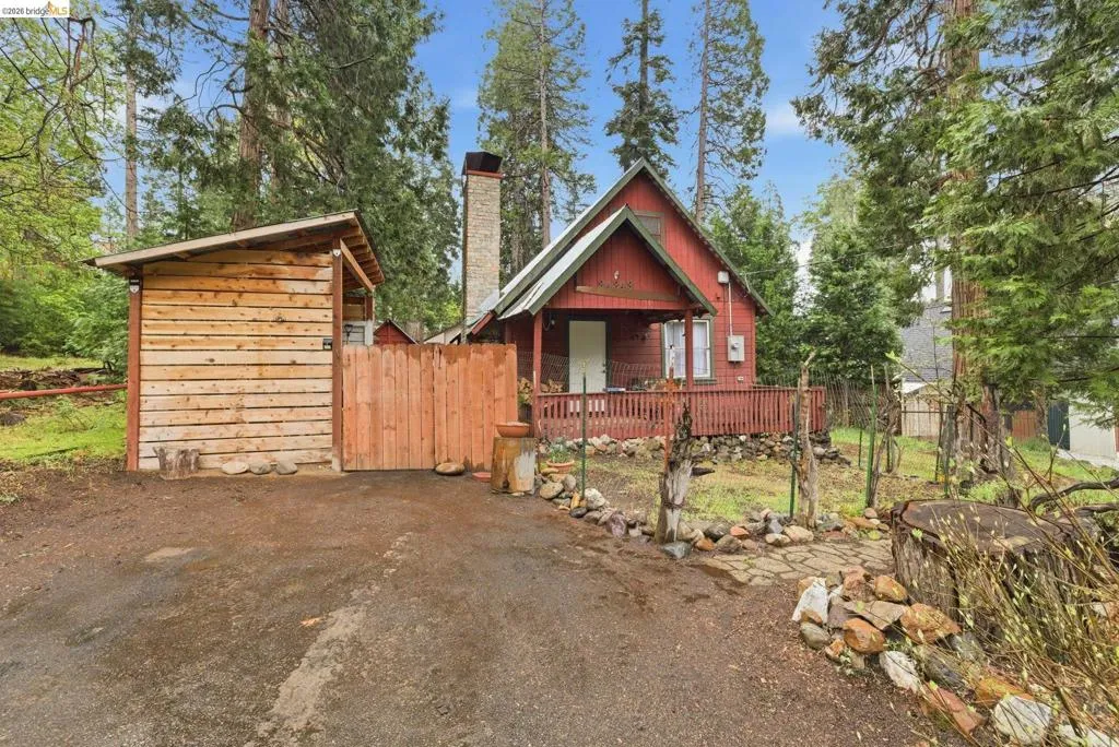 24249 Sugar Pine Rd