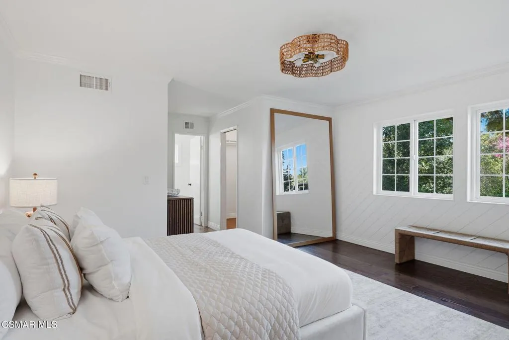 40-web-or-mls-280CummingsRdStills_030