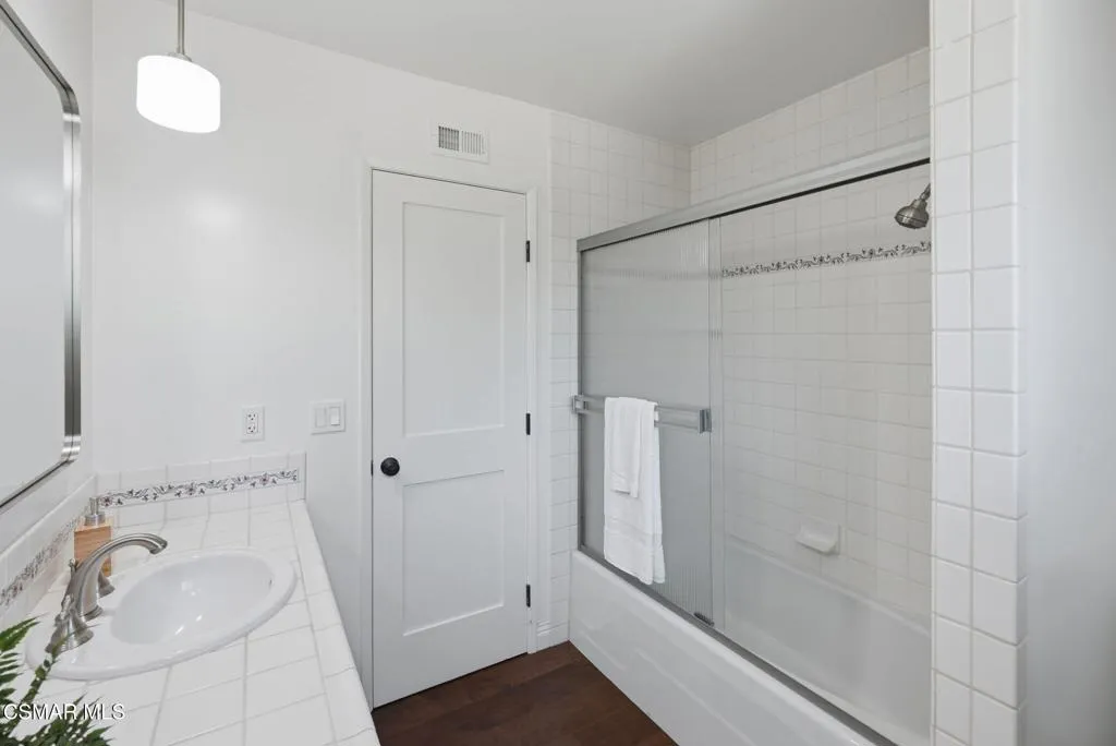 35-web-or-mls-280CummingsRdStills_022