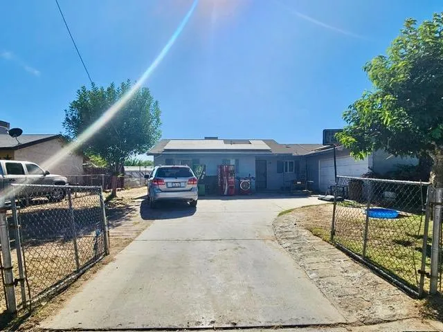 401 N Carlton Ave