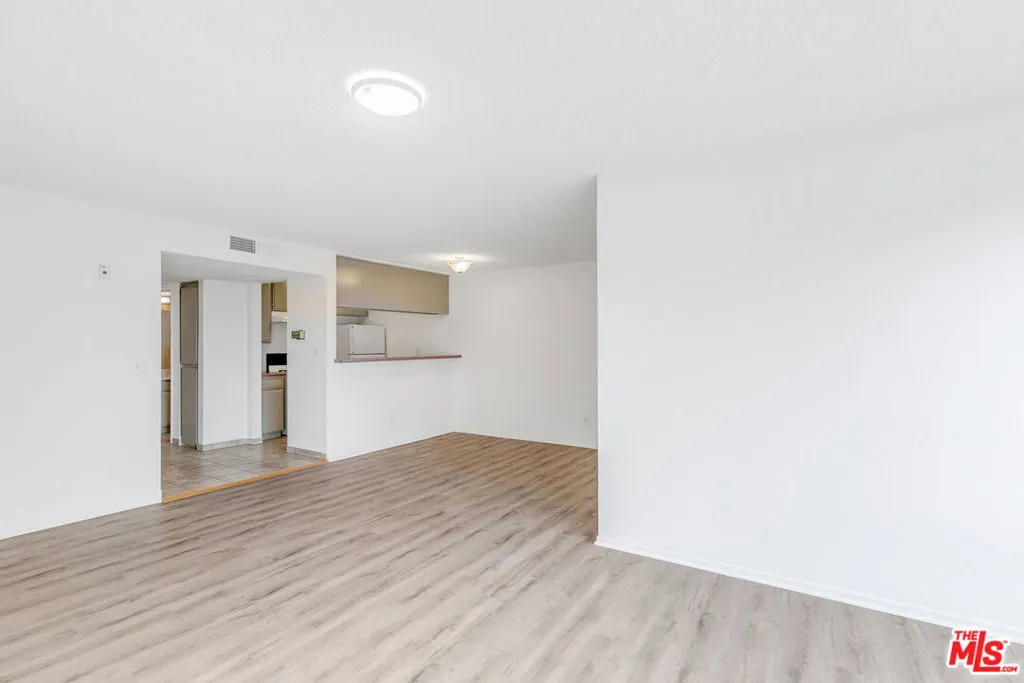 3600 Bagley Avenue 112, Los Angeles, California 90034 — photo 4
