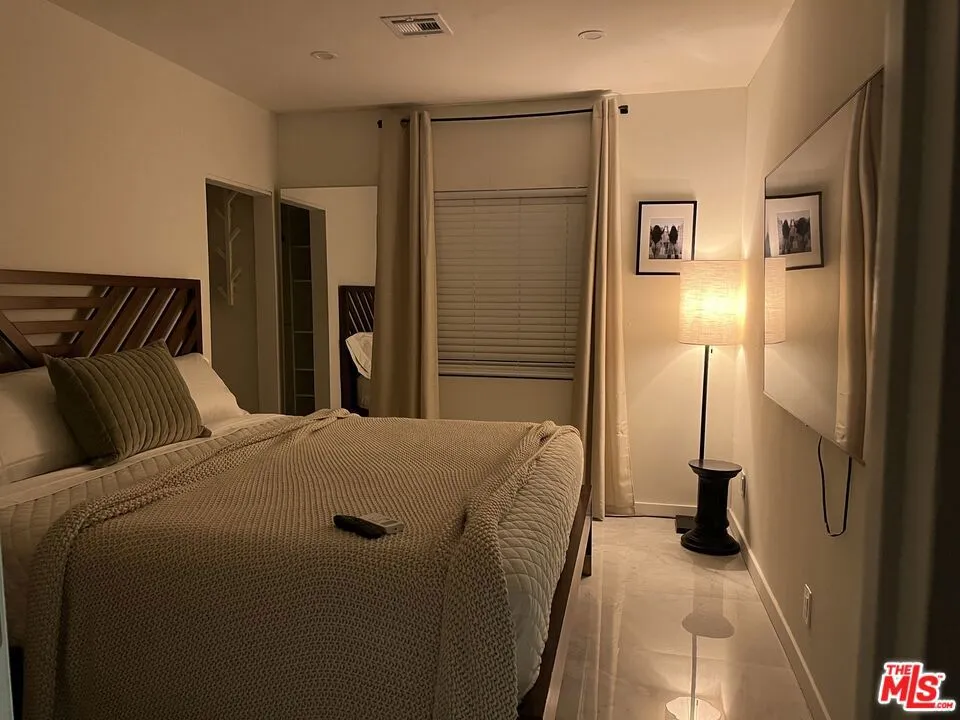 643 N Vista St, Los Angeles, California 90036 — photo 4