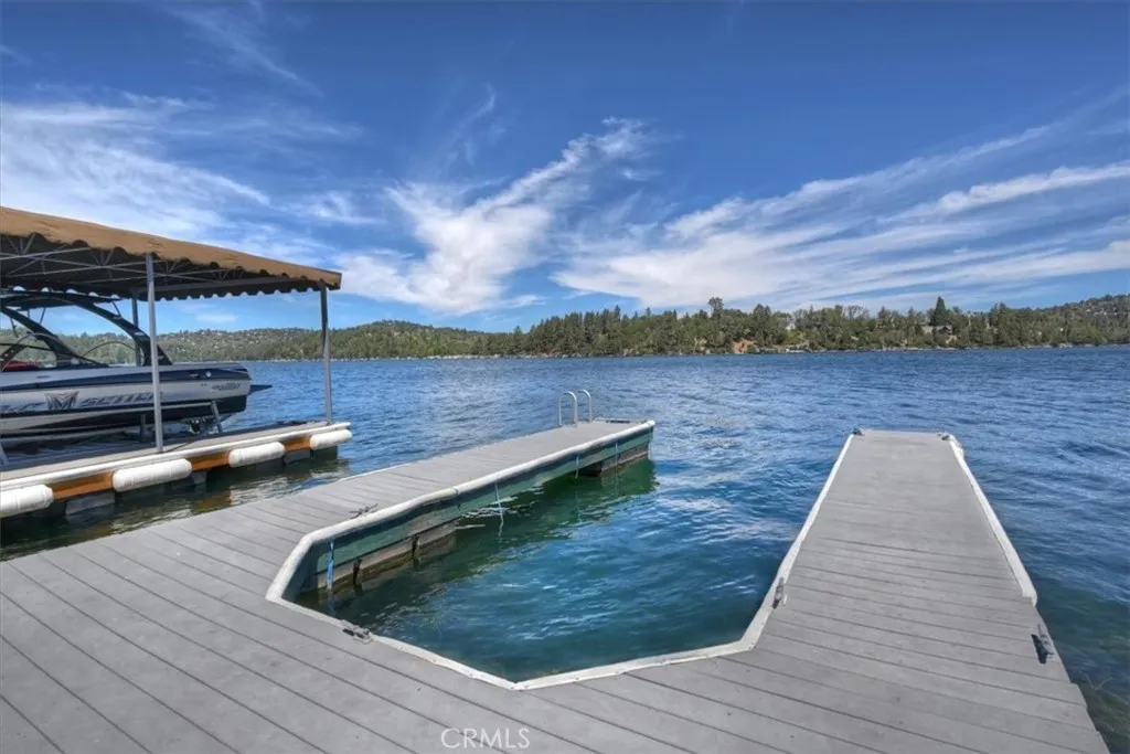 Dock