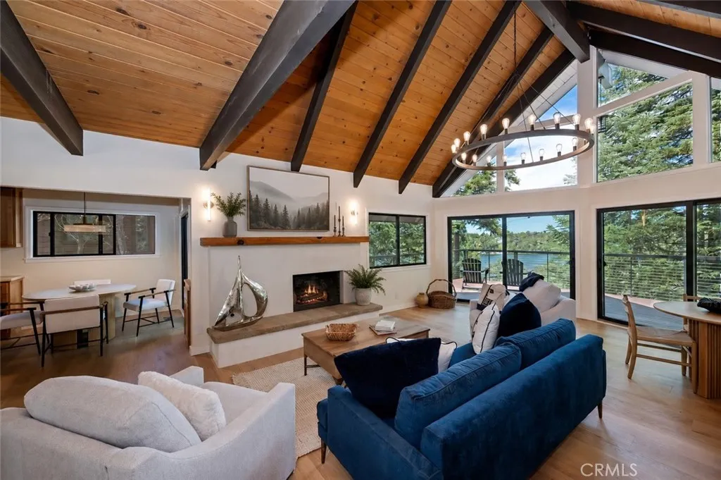 Living Room 
Virtually Staged (Frame and plants)