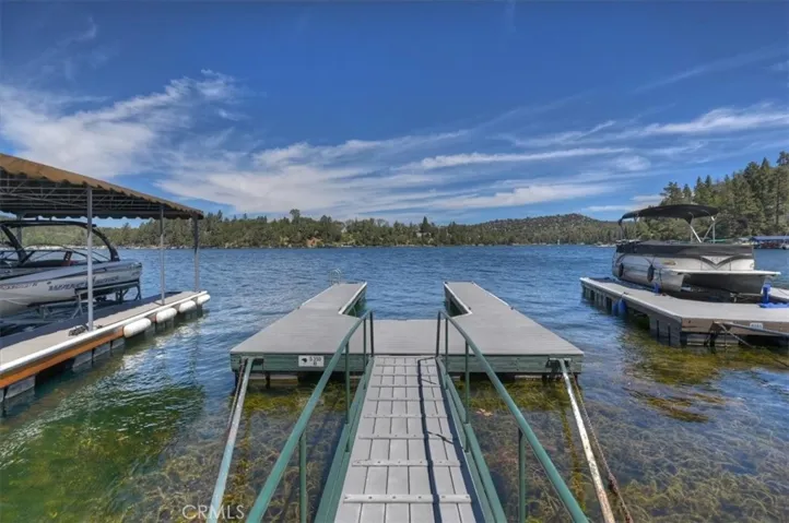 Dock