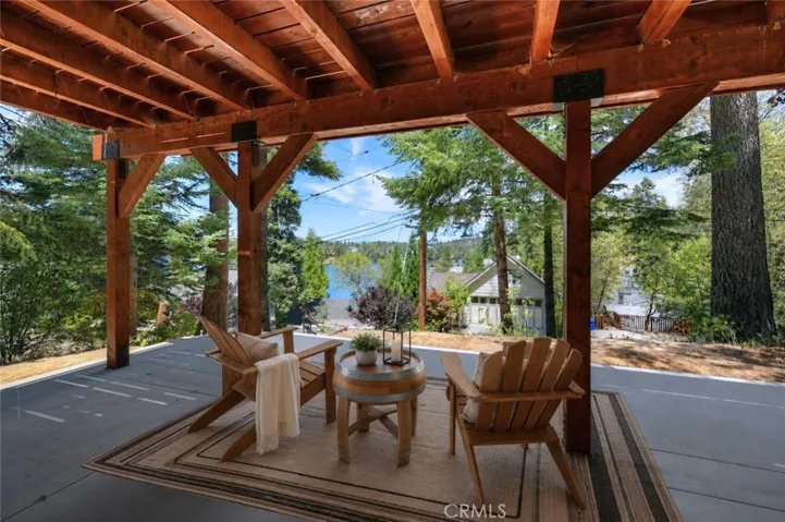 Patio
Virtually Staged