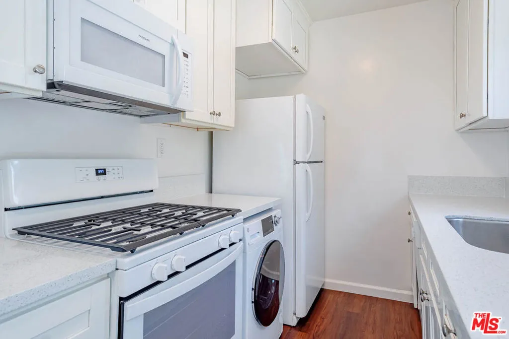 All new appliances and WASHER