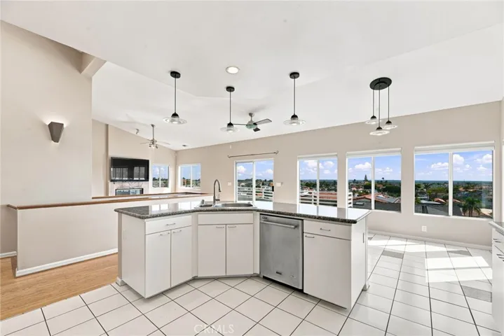 1536 Silver, Hermosa Beach, California 90254 — photo 4