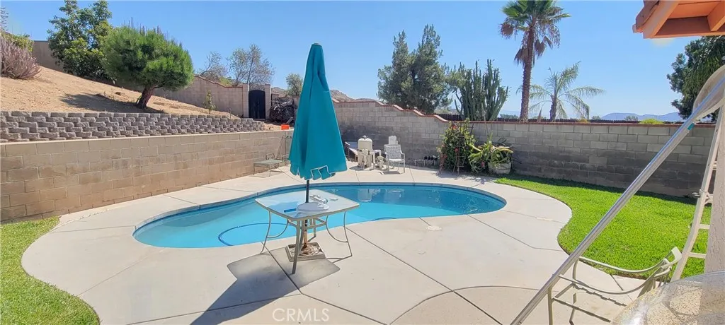 11320 Ridgemont, Moreno Valley, California 92557 — photo 5