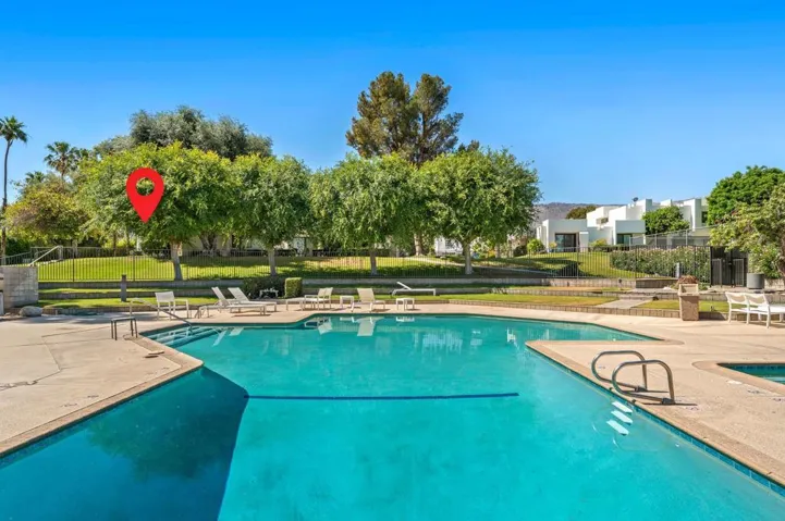 48680desertflowerdr-21