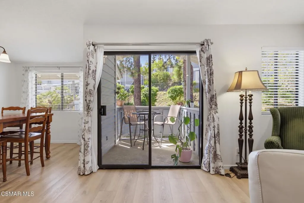 29105 E Thousand Oaks Boulevard E, Agoura Hills, California 91301 — photo 4