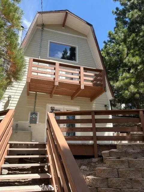 30975 Knob Hill Cir