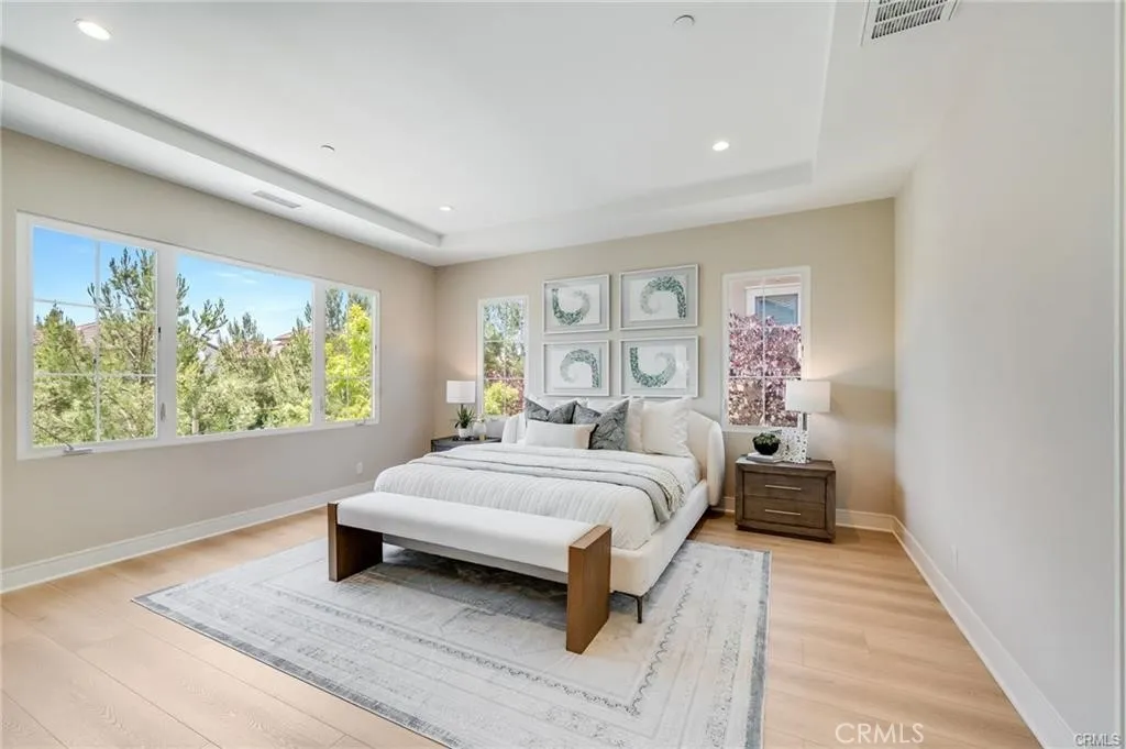 127 Toretta, Irvine, California 92602 — photo 4
