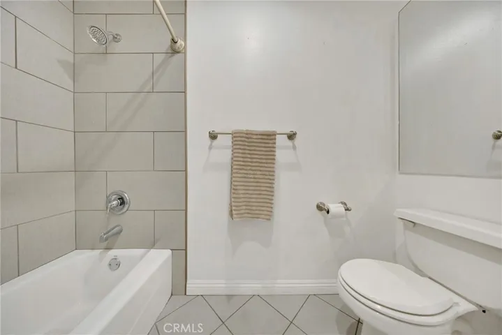 ensuite full bathroom