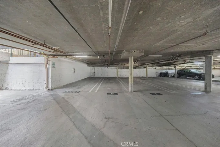 Tandem parking and guest parking
