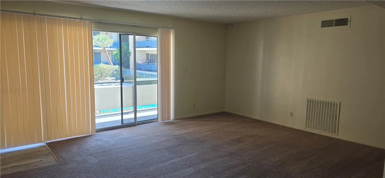 2300 Mountain Avenue N 09, San Bernardino, California 92404 — photo 5