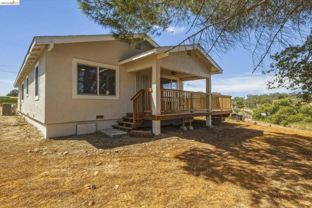 12022 La Grange Rd