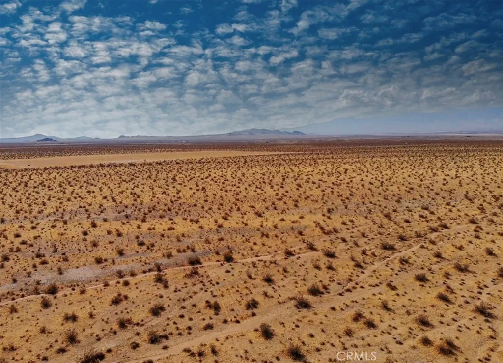 0 Haynes, Lucerne Valley, California 92356 — photo 4