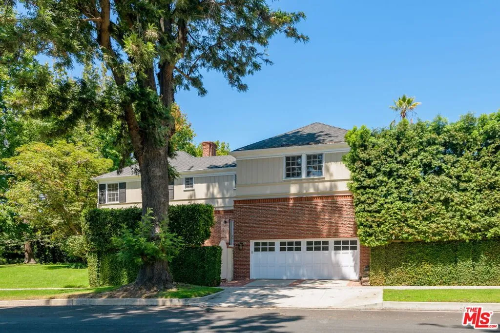336 Loring Avenue, Los Angeles, California 90024 — photo 5