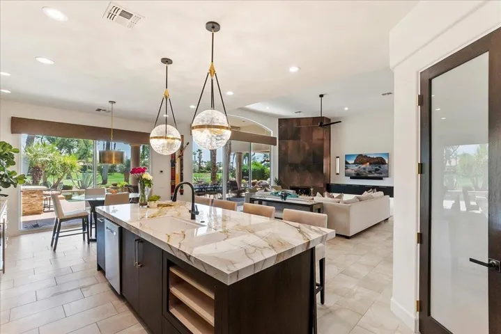16-Kitchen