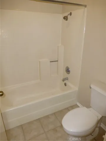 Primary tub/shower