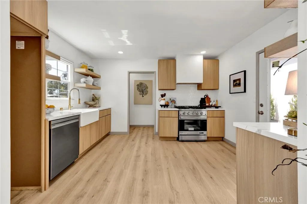 861 Grant, Glendale, California 91202 — photo 5