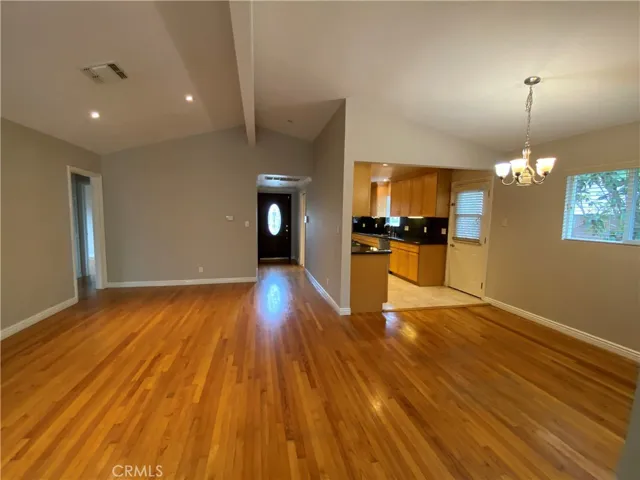 Living rm open to dinning& front entry