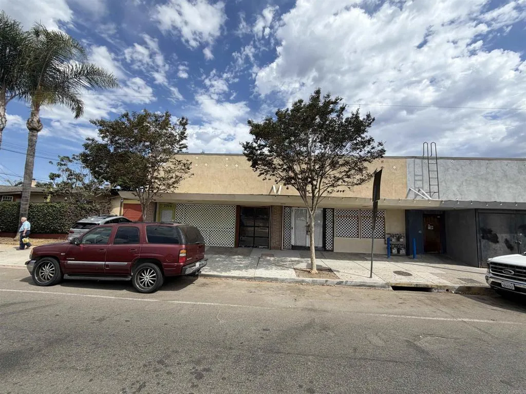 2926 Upas St
