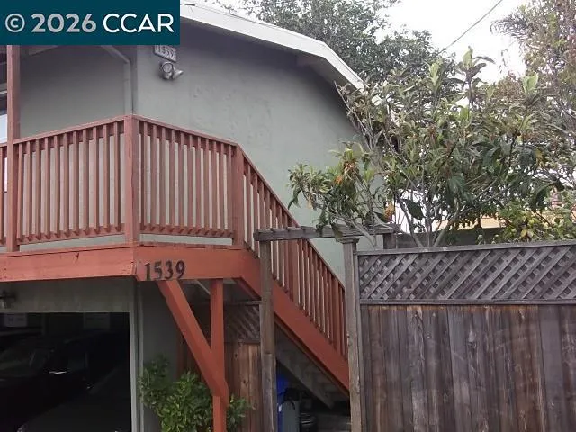 1539 Humboldt Ave