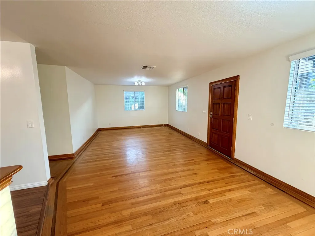 5622 Aldama Street, Highland Park, California 90042 — photo 4