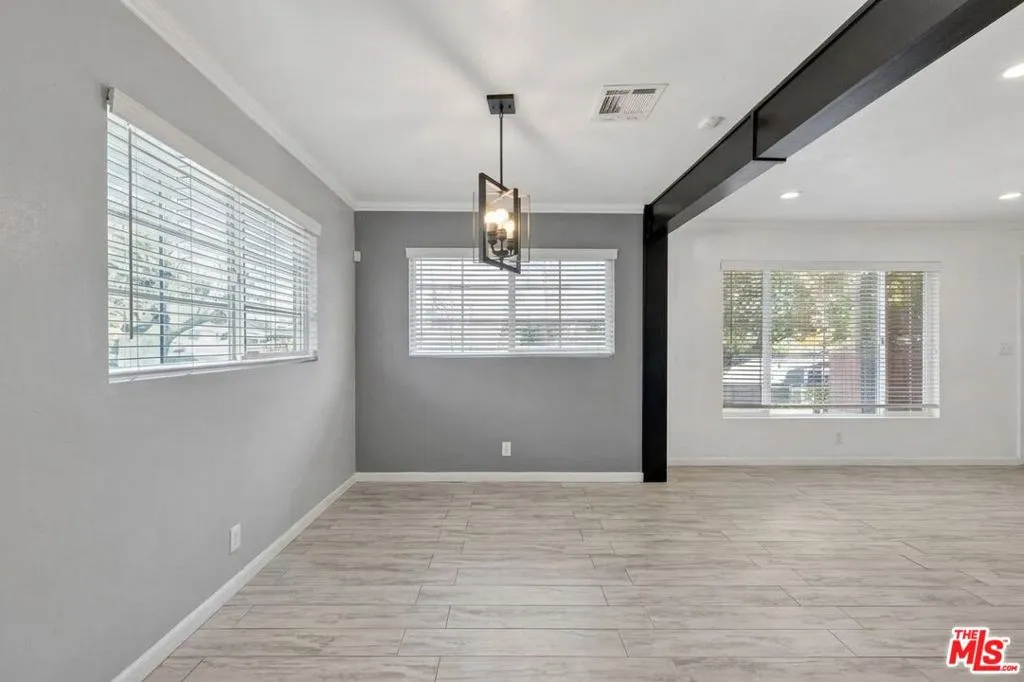 Virtually Unfurnished