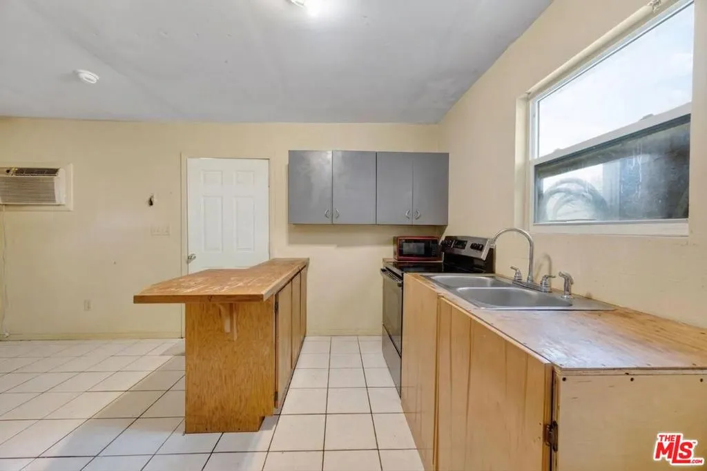 ADU Kitchen Virtually Unfurnis