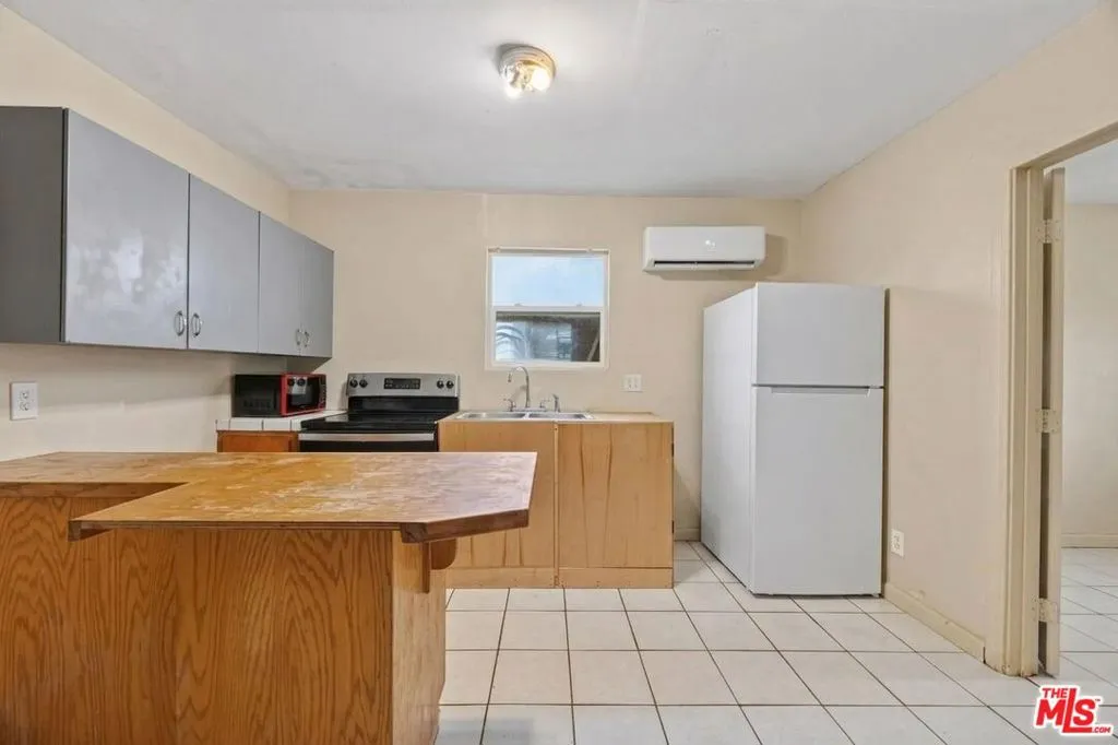 ADU Kitchen Virtually Unfurnis