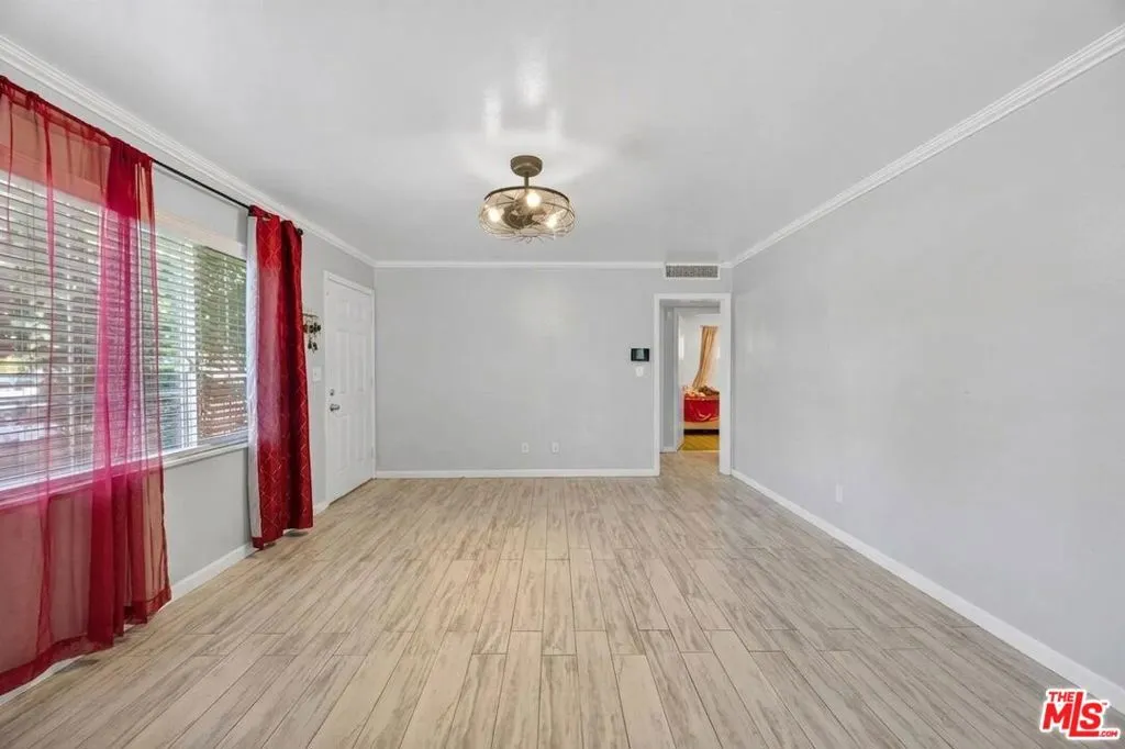 Virtually Unfurnished