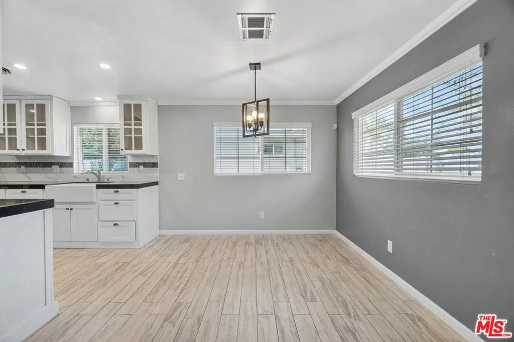 Virtually Unfurnished