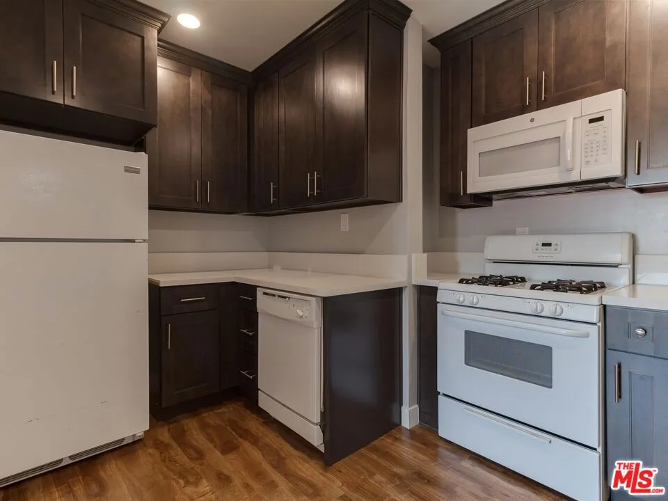 11472 Ventura B, Studio City, California 91604 — photo 5