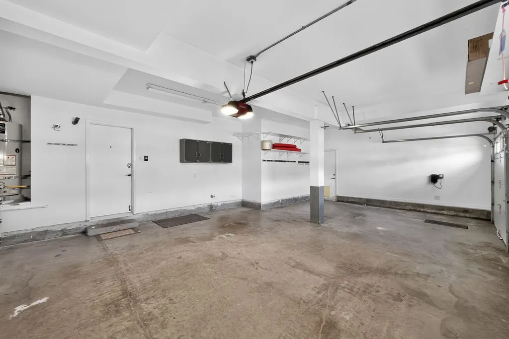Oversize 3 car garage with side yard access