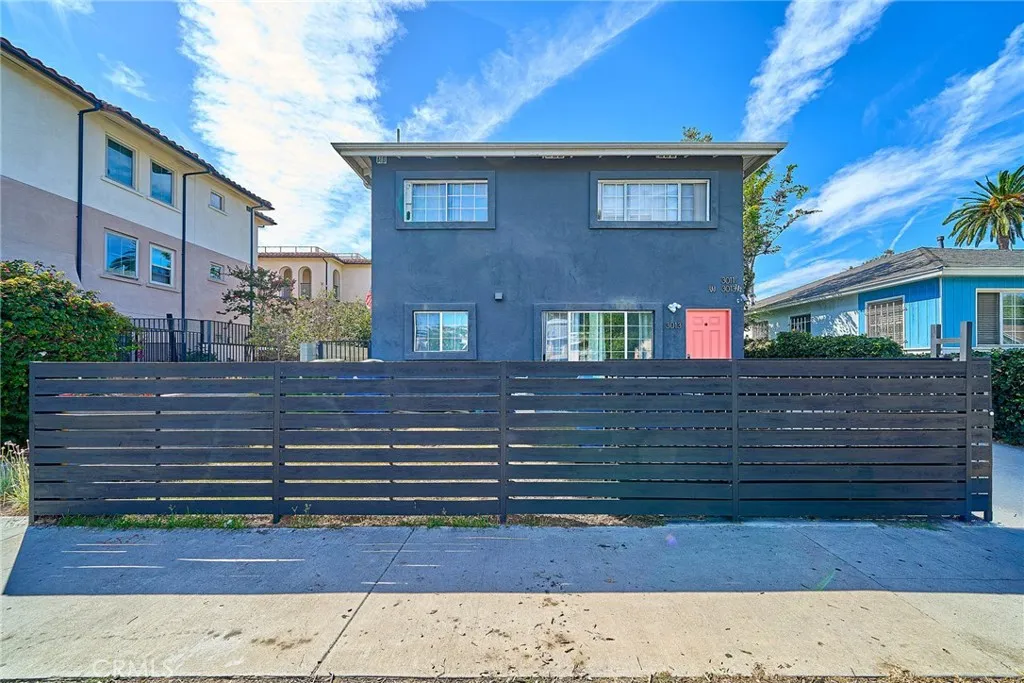 3011 W View