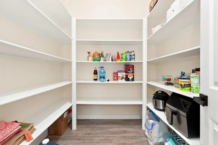 Kitchen pantry